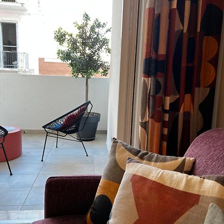 La Perla Di Bari - Private Parking Lägenhet Exteriör bild