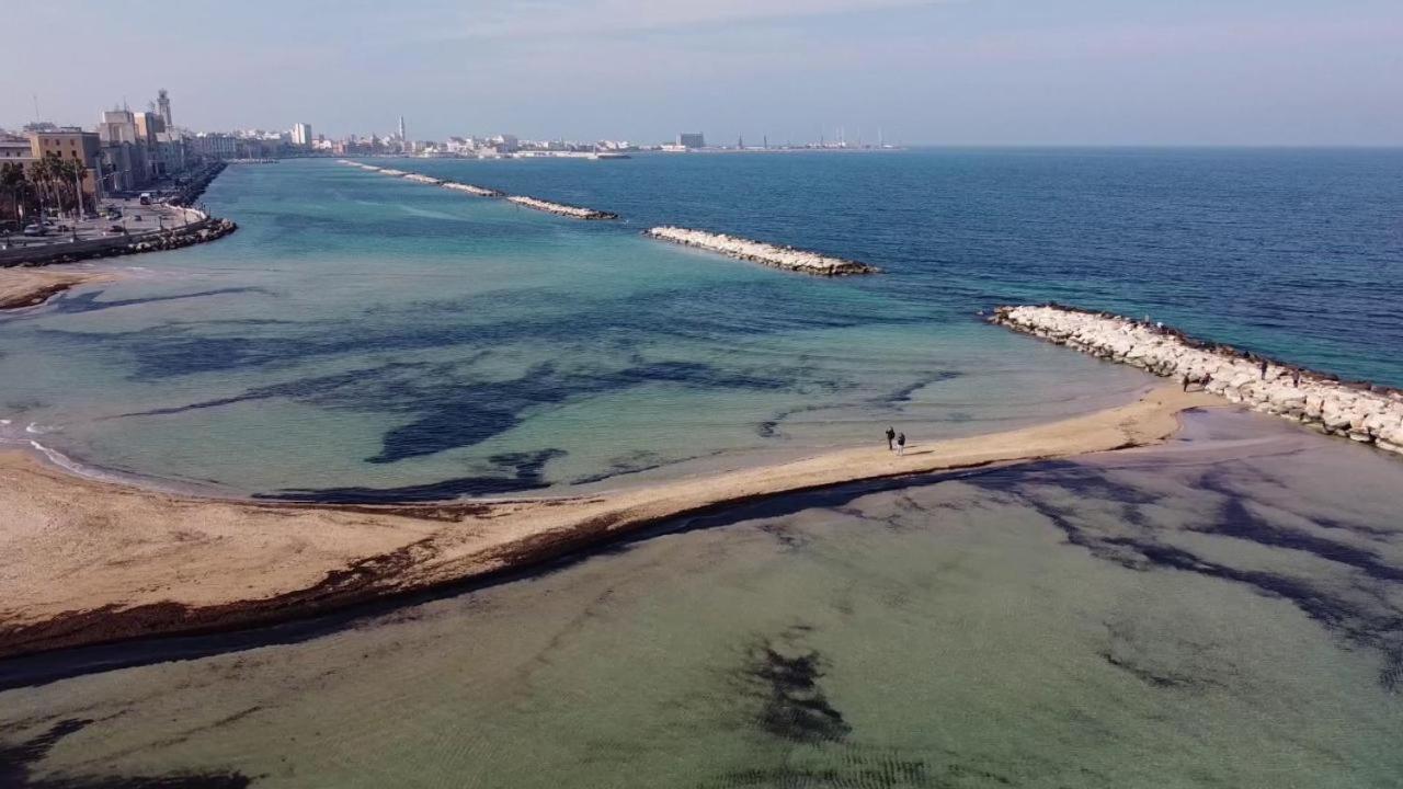 La Perla Di Bari - Private Parking Lägenhet Exteriör bild